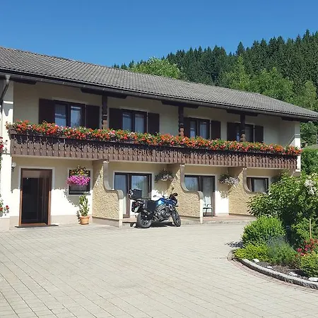 Gæstehus S'wirtshaus Mullmann Kotschach-Mauthen